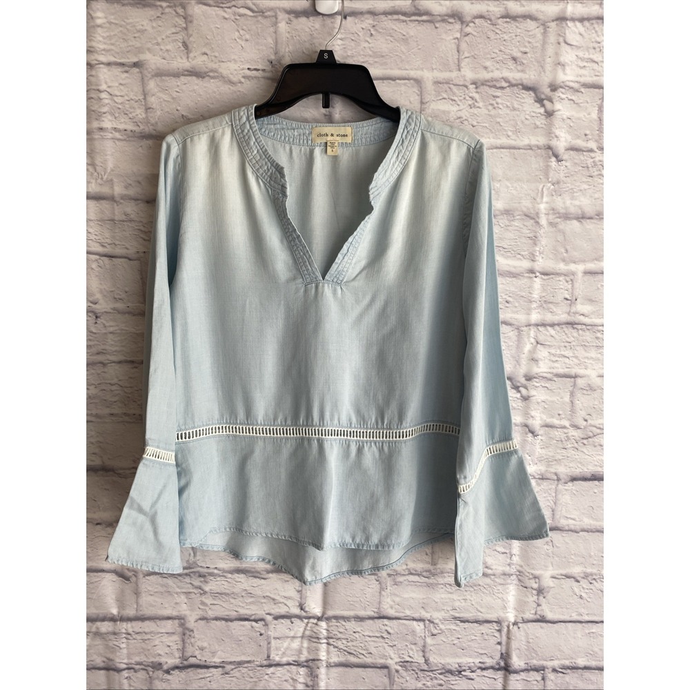 Cloth & Stone Boho Coastal Split Neck Chambray Lyocell Bell Sleeve Blouse Small - Picture 8 of 8